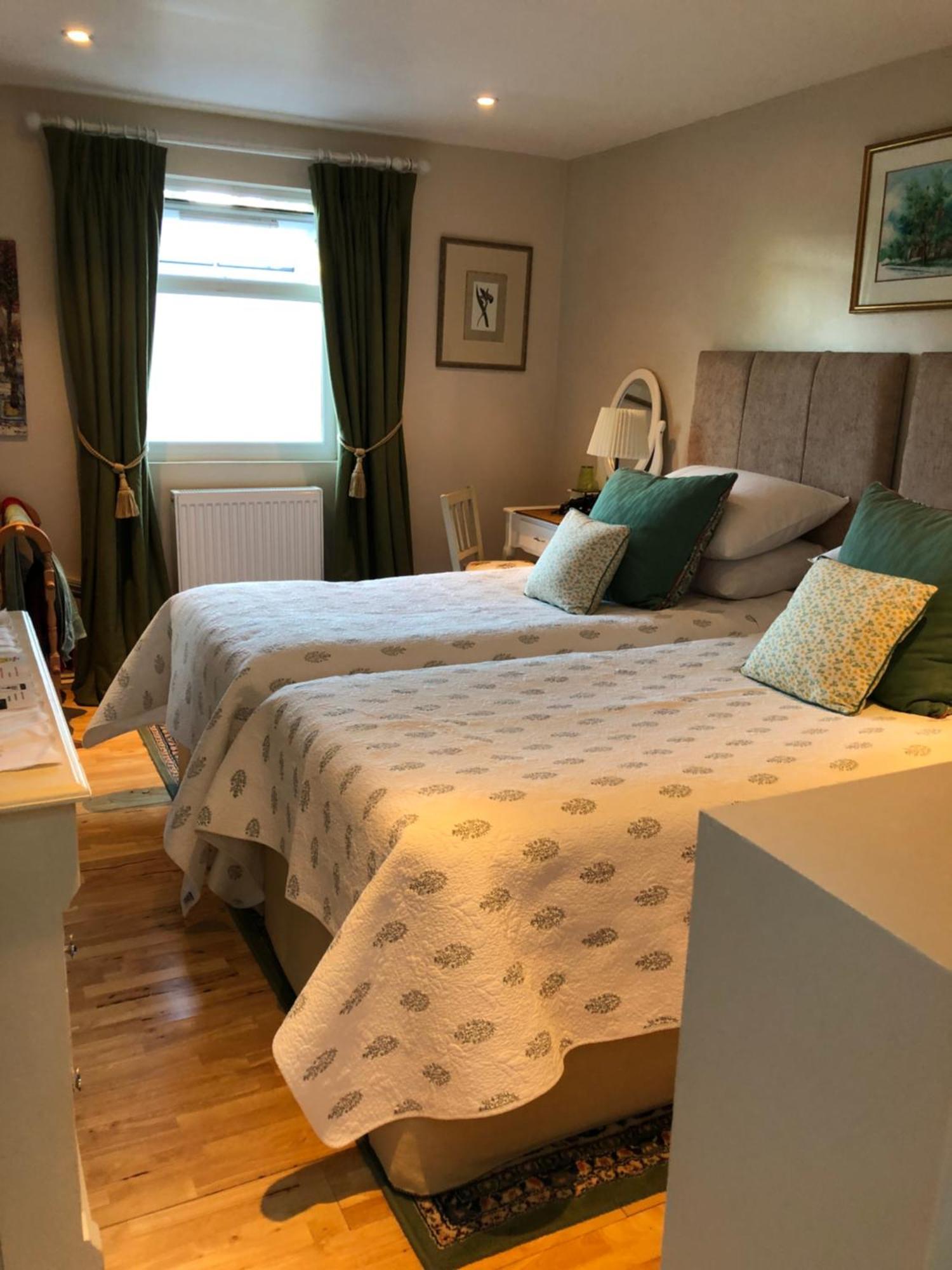 Helena Host Family Bed and Breakfast Λονδίνο Εξωτερικό φωτογραφία