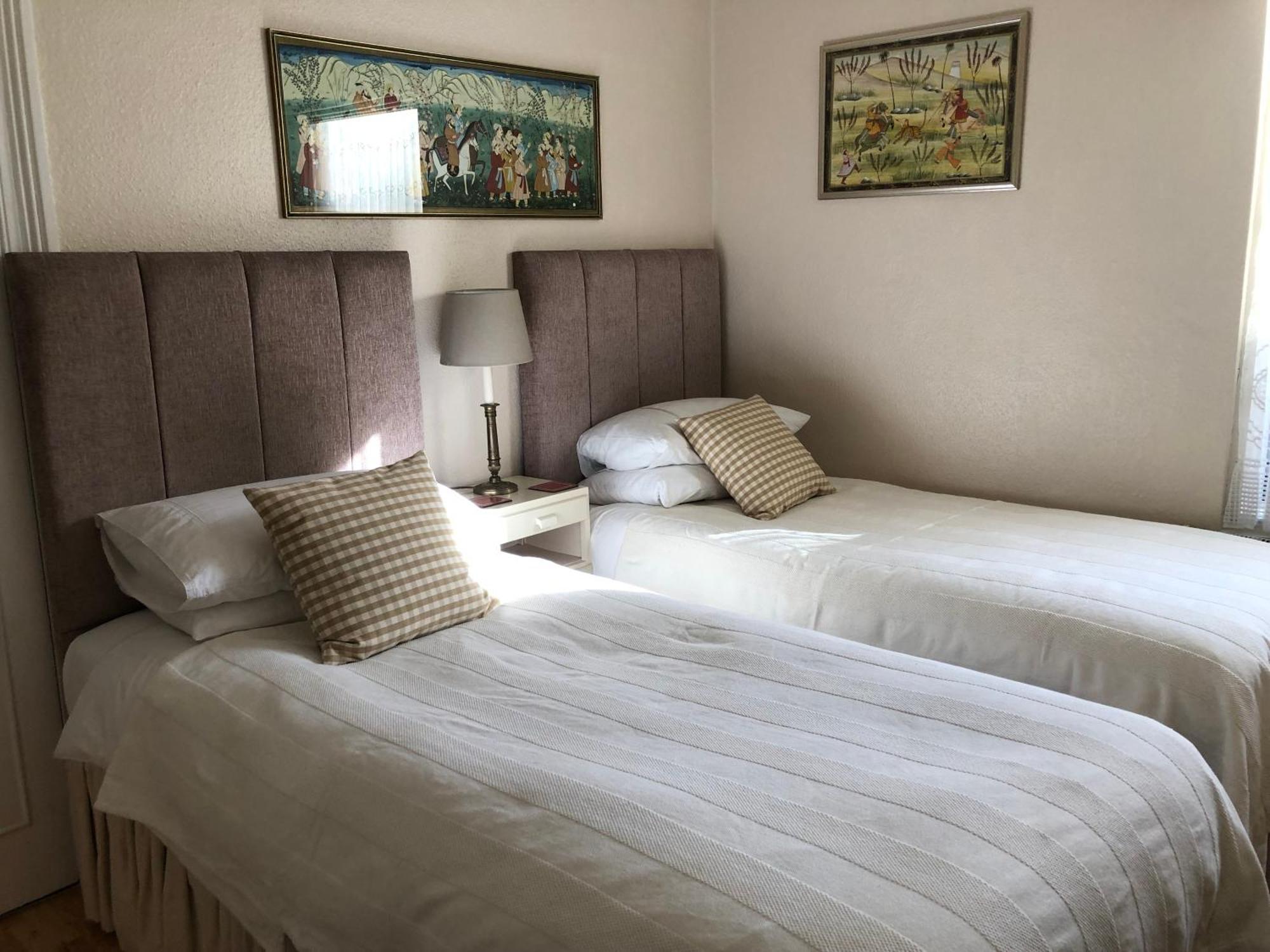 Helena Host Family Bed and Breakfast Λονδίνο Εξωτερικό φωτογραφία