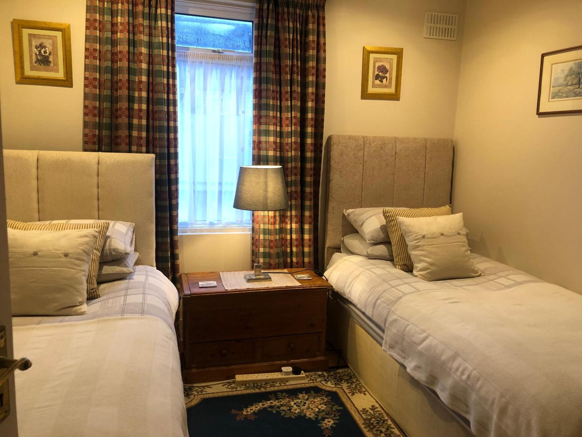 Helena Host Family Bed and Breakfast Λονδίνο Εξωτερικό φωτογραφία